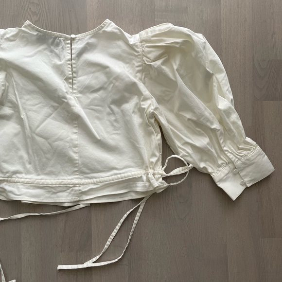 Danielle Bernstein Ivory Cotton Romantic Crop Top with Pouf Sleeves - Picture 7 of 9